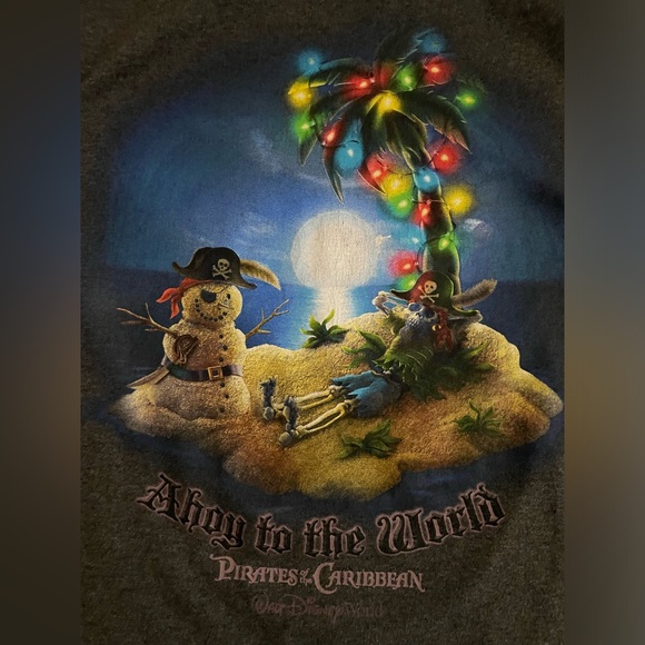 Vintage Disney World Pirates Of The Caribbean Ahoy to the World Holiday Shirt Sm - Picture 3 of 11
